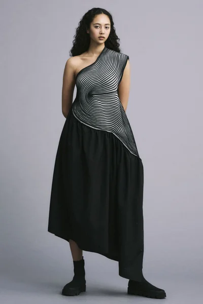 Look 3